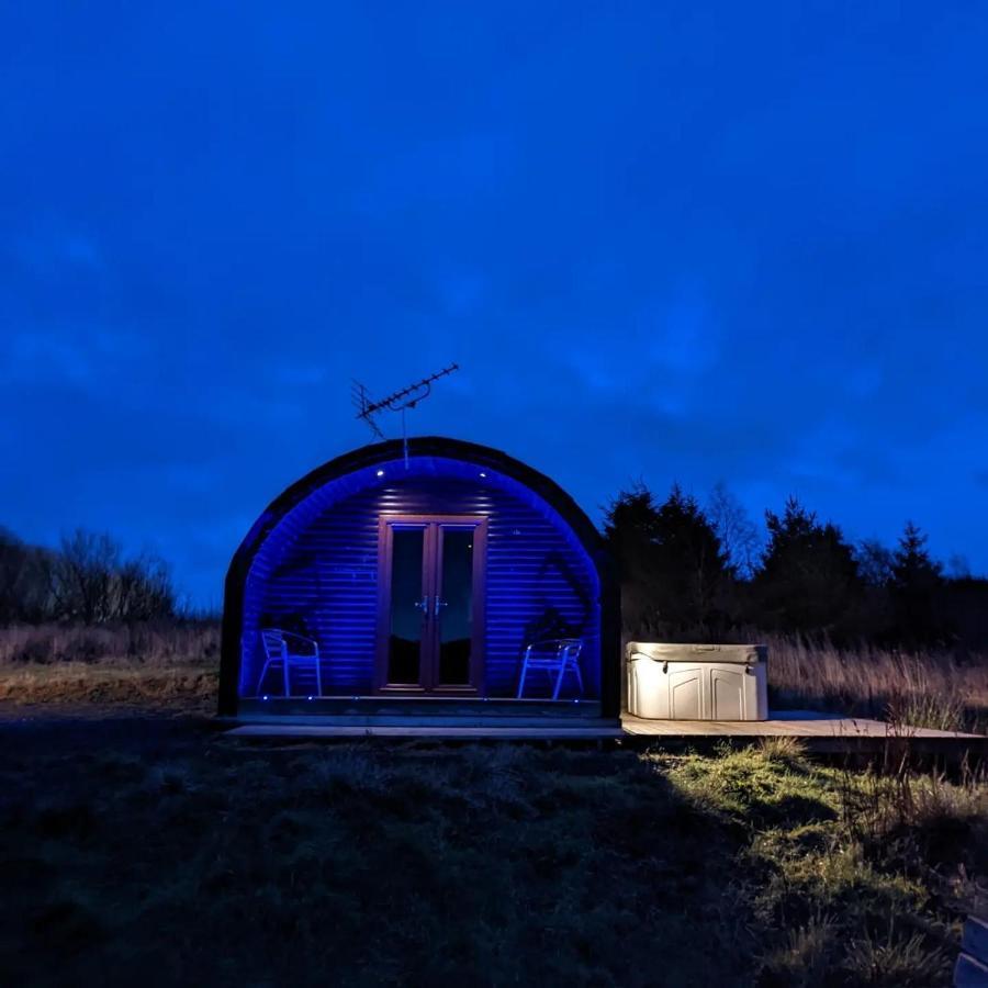 Pond View Pod 3 With Private Hot Tub -Fife - Loch Leven - Lomond Hills Villa Kelty Luaran gambar